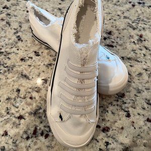 Rocket Dog Off-White Joint Slip-On Sneaker